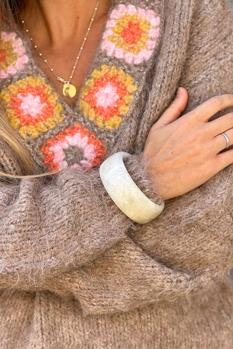 CONSTANCE | Pulsera de aro de resina marmoleada beige