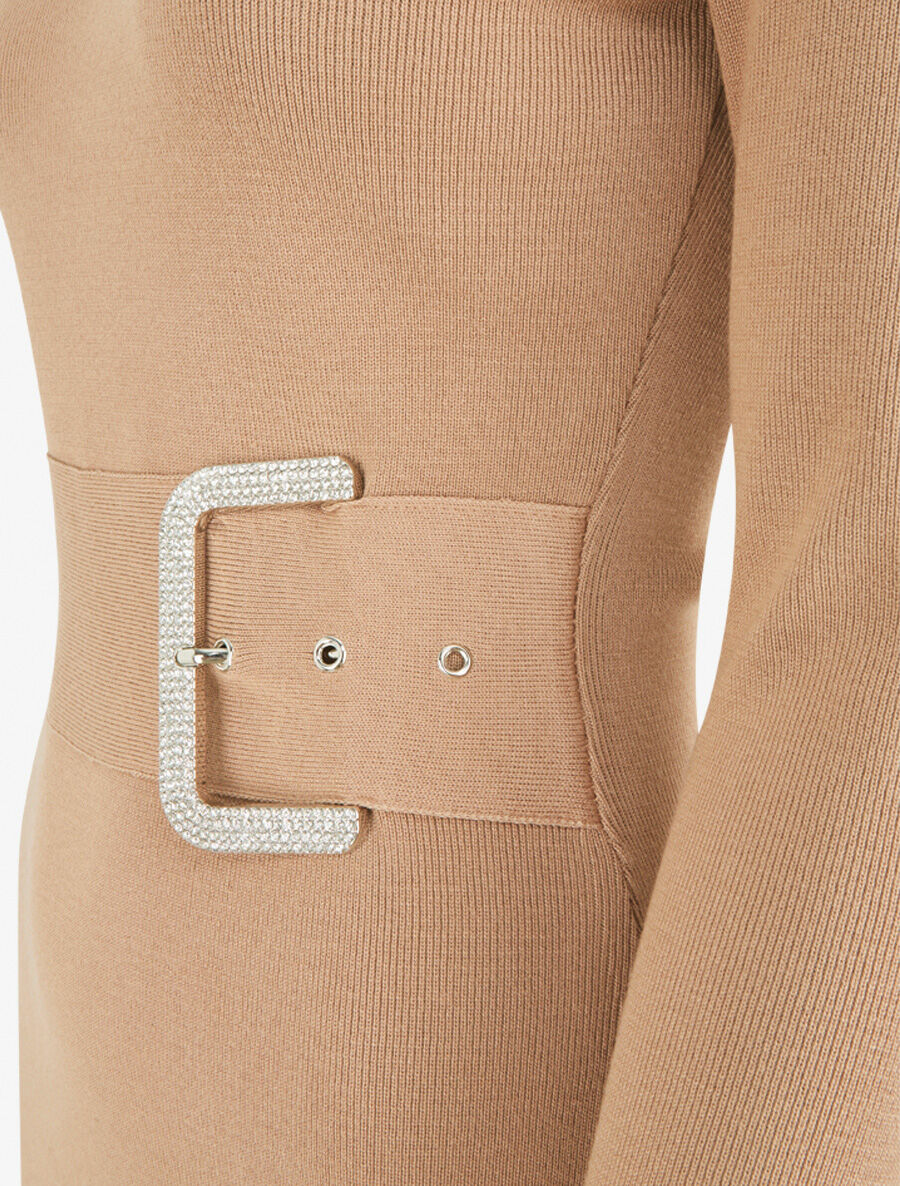 CLIO | Vestido jersey con cinturón de pedrería en trampantojo - Camel