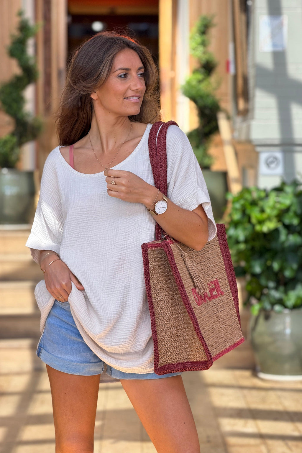 ARLETTE | Bolso shopper estilo rafia de paja camel y burdeos con bordado "Oh Soleil"