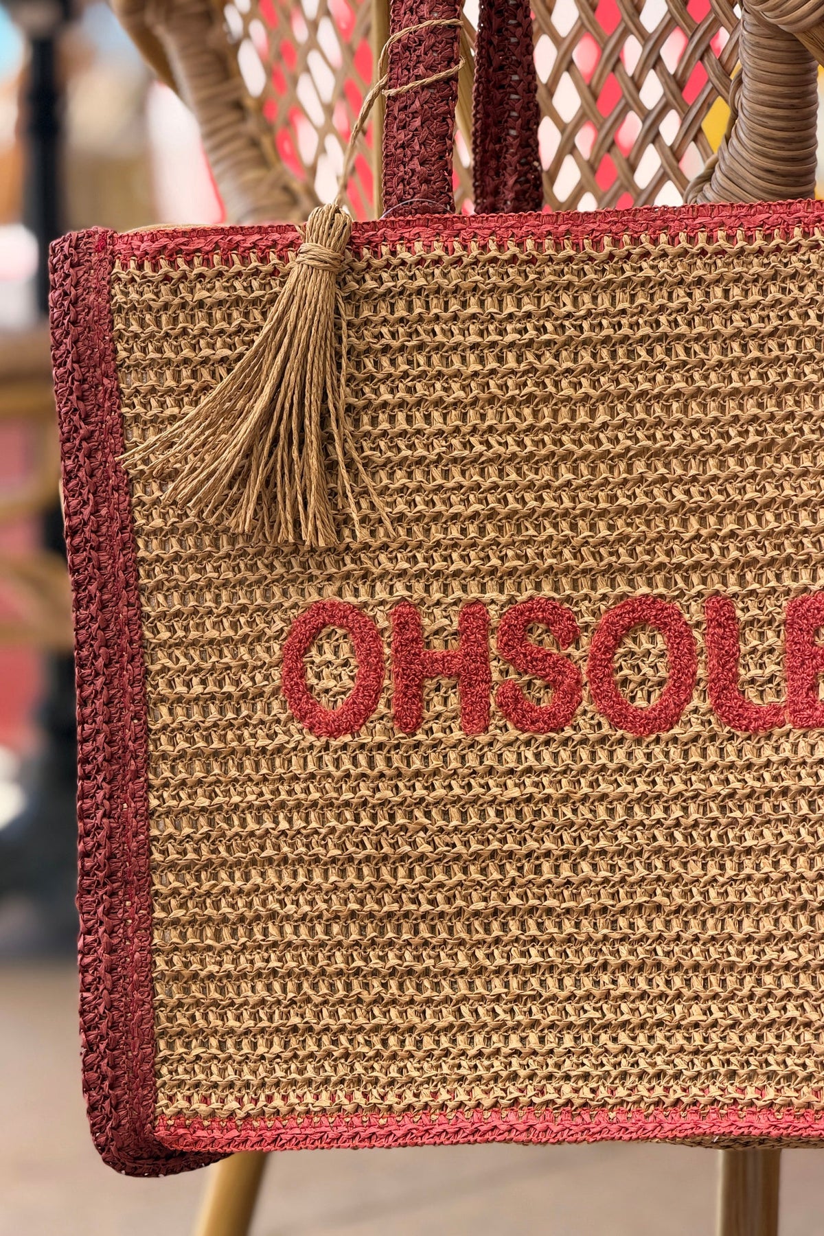 ARLETTE | Bolso shopper estilo rafia de paja camel y burdeos con bordado "Oh Soleil"