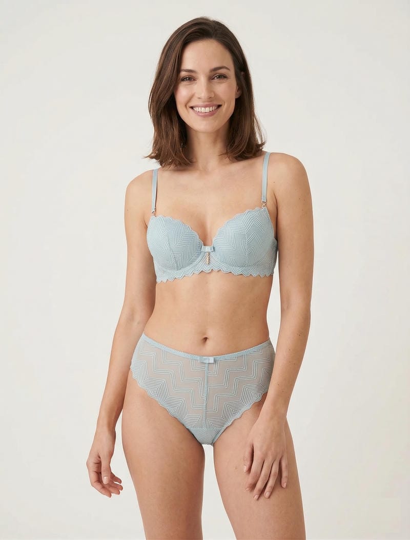 CLÉMENCE | Ensemble soutien-gorge et tanga ajouré à bijoux strassés - Vert gris