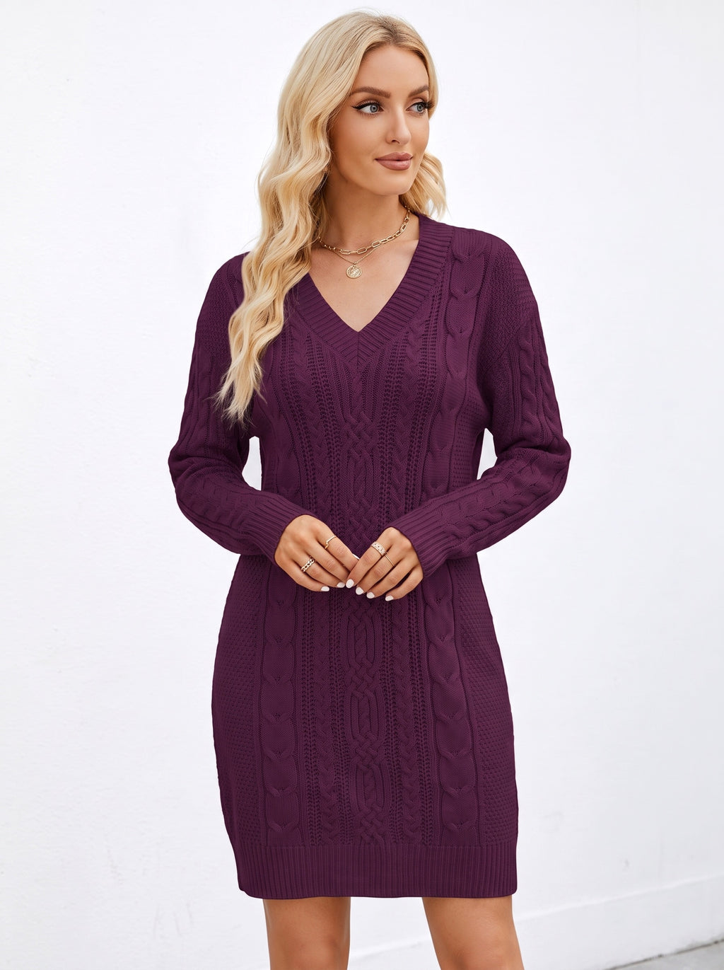 CHARLOTTE | Robe pull courte en maille torsadée, col V