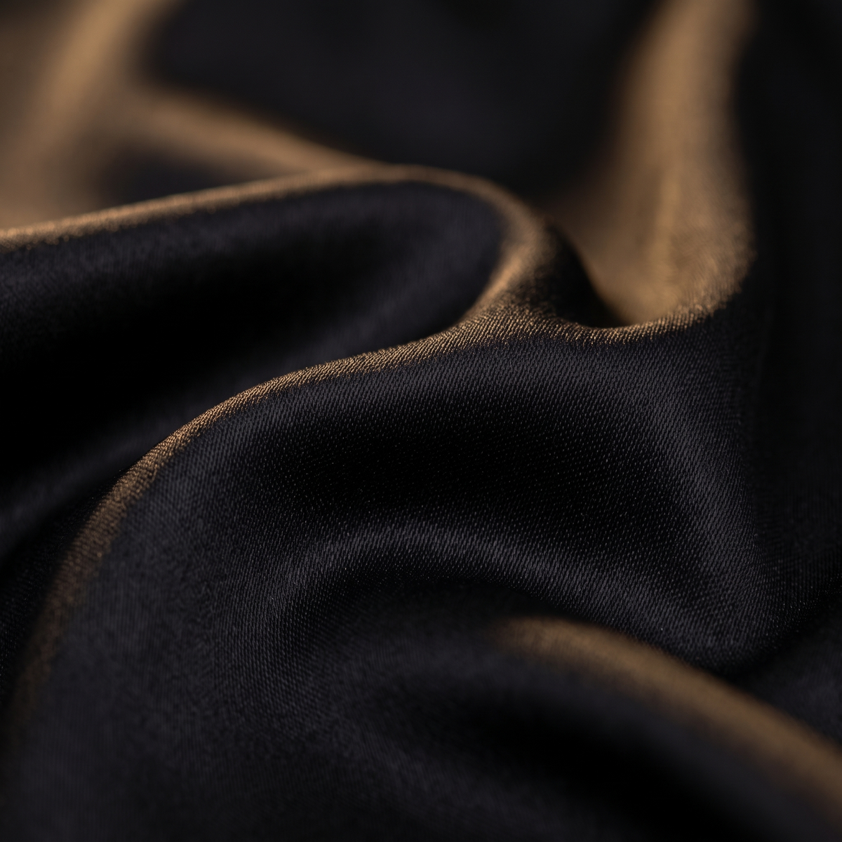 Satin noir ELEGA — détail du tissu