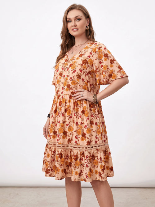 ANAÏS | Robe fleurie au crochet, manches volantées