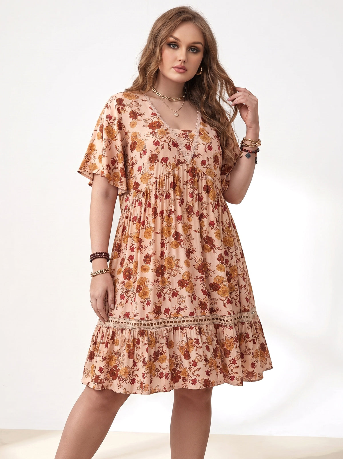 ANAÏS | Robe fleurie au crochet, manches volantées