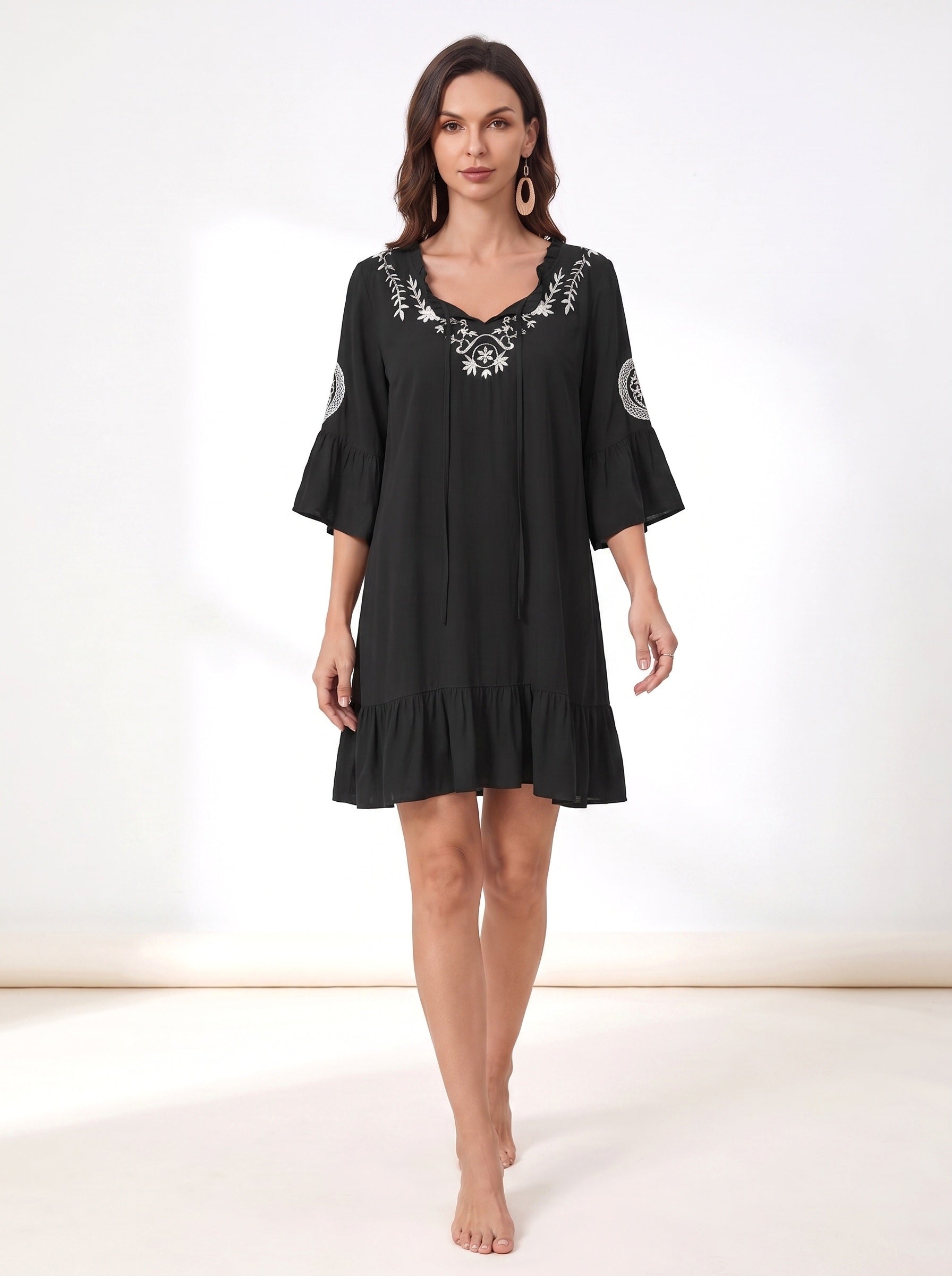LÉONIE | Robe courte imprimée, col noué et manches volantées