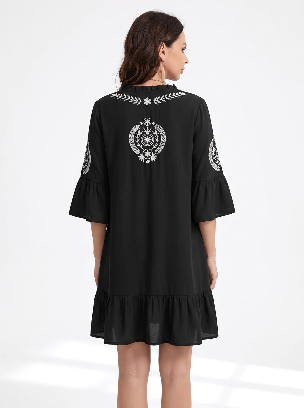 LÉONIE | Robe courte imprimée, col noué et manches volantées