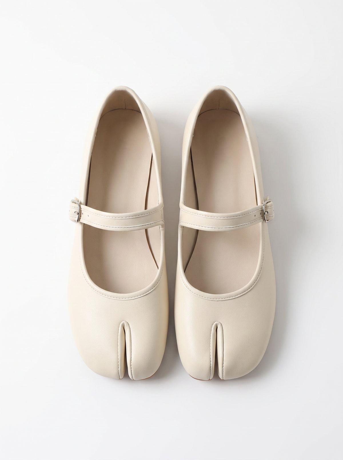ZOÉ | Mocassins plats à bout fendu