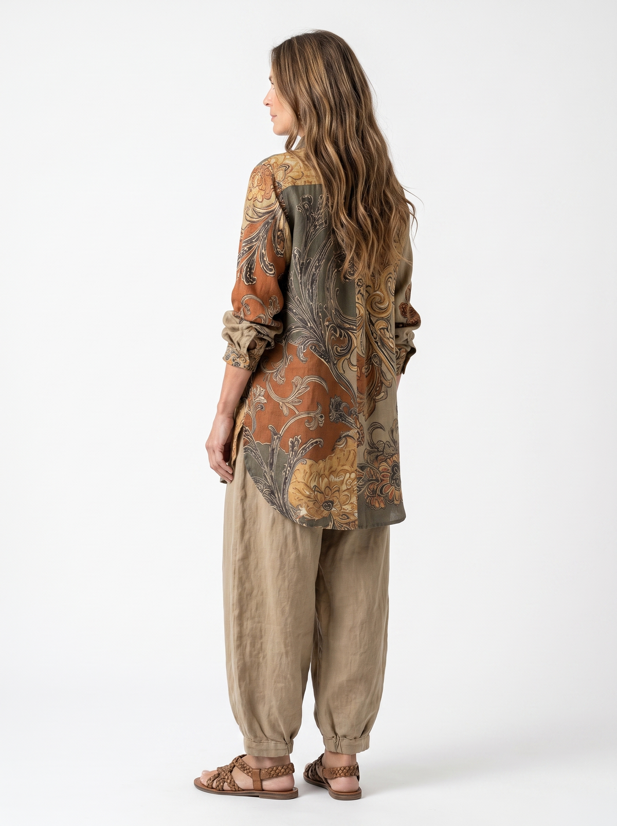 NATHALIE - ensemble vintage coloris beige, vue de dos