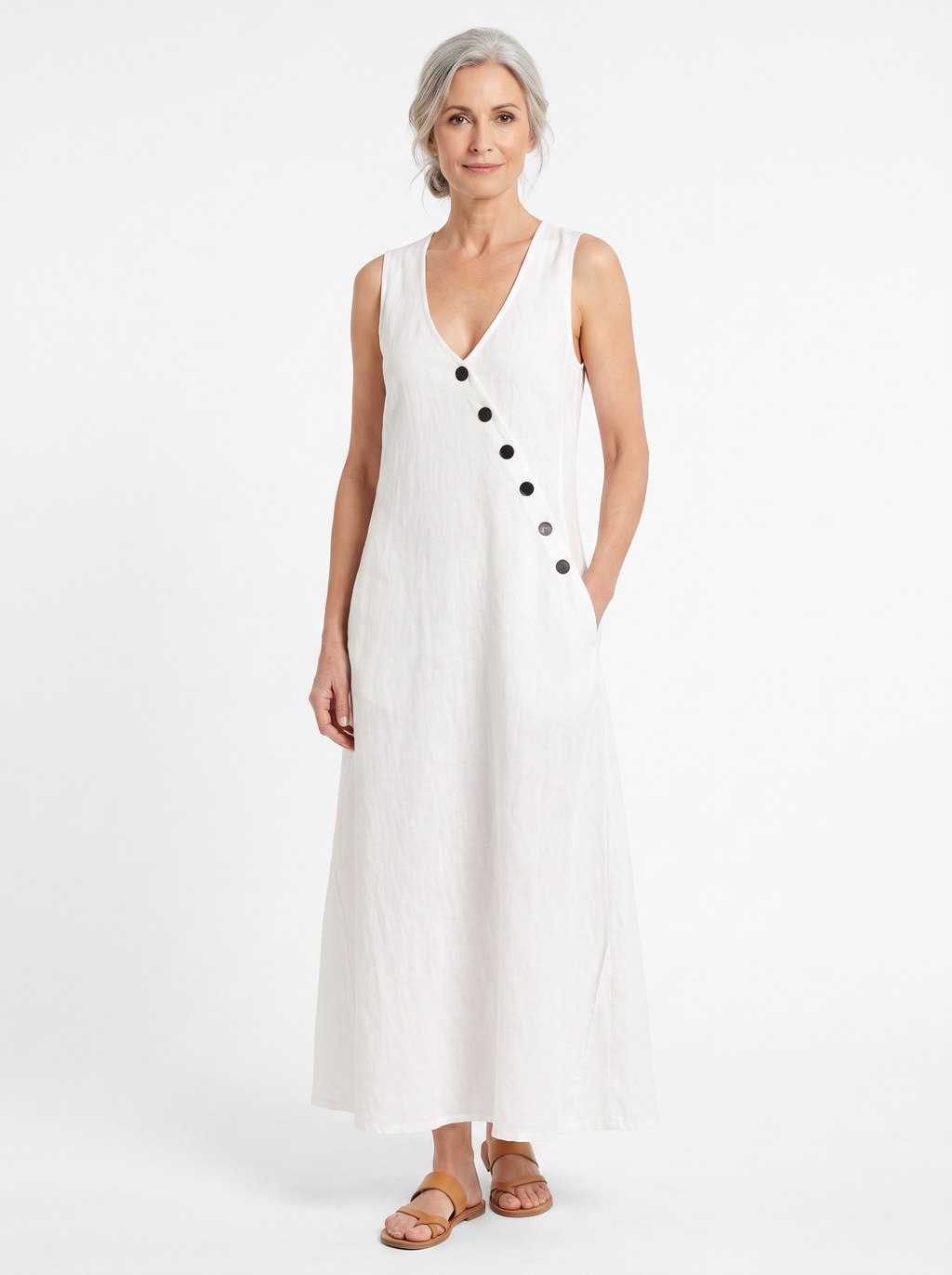LOUISON robe longue en coton-lin blanche, boutonnage asymétrique — vue de face