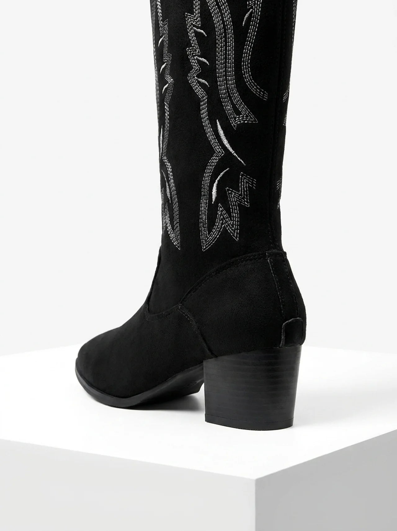CHELSEA | Bottines à bout pointu et talon carré