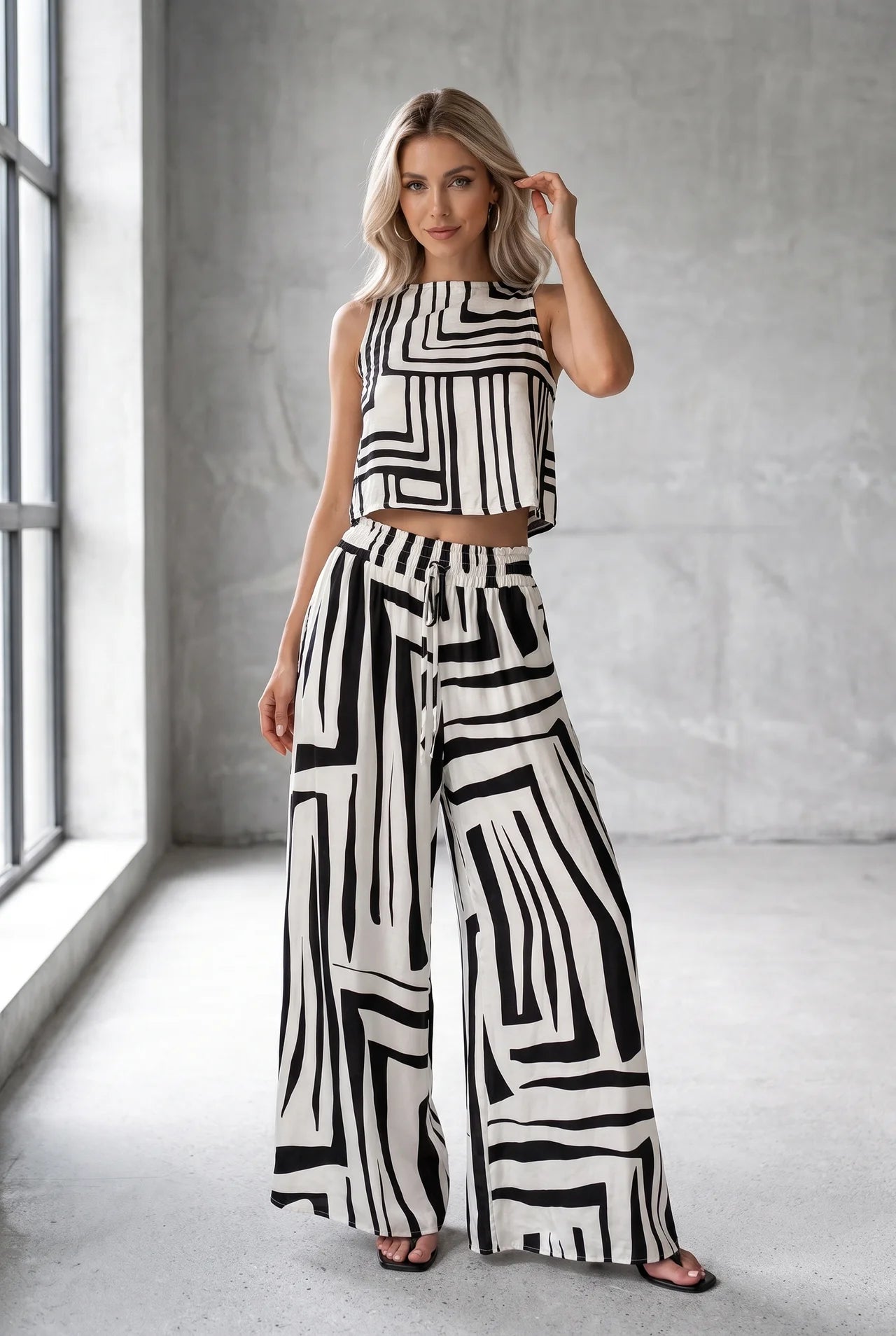 RIVIERA | Ensemble top sans manches et pantalon large, imprimé géométrique